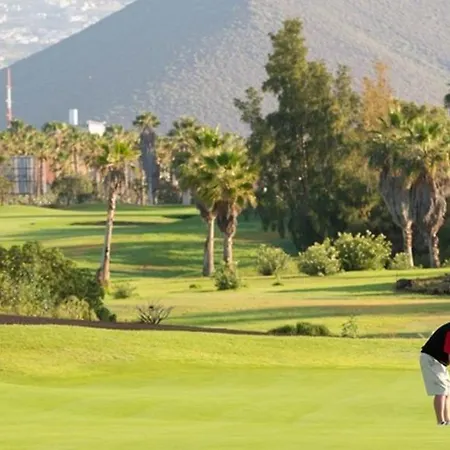 On The Golf Course By The Апартаменты